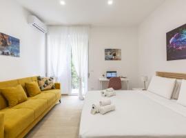 Hostly-Libia Light Lodge-10min Metro to Colosseum，位于罗马的木屋