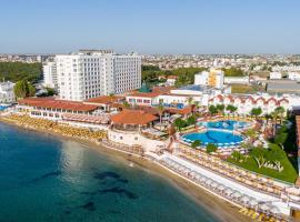 Salamis Bay Conti Hotel Resort & SPA & Casino，位于法马古斯塔的酒店