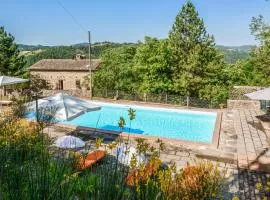 Nice Home In Apecchio -Pu-