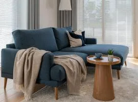 D33 Vilnius - Brand New Luxury Apartment with Terrace, Garden, AC and Parking