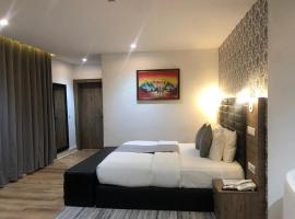 Crownsville Hotel - Airport Road，位于哈科特港的酒店