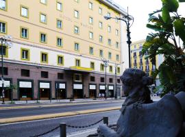 那不勒斯酒店，位于那不勒斯老城中心的酒店