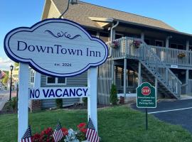 DownTown Inn，位于姐妹湾的酒店