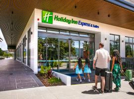 Holiday Inn Express & Suites Sunshine Coast, an IHG Hotel，位于玛志洛的酒店