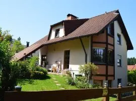 Ruhige Einliegerwohnung mit Terasse