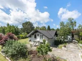 2 Bedroom Lovely Home In Melby