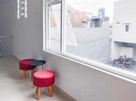 RedDoorz Near Universitas Siliwangi 2，位于Padayungan的酒店