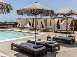 Ela Tinos，位于Arnados的带停车场的酒店