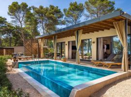 PLACES Hvar Villas by Valamar，位于斯塔里格勒的酒店