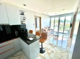 Emerald Terrace Resort Patong 2 bedrooms loft 8th floor Rooftop by PSR