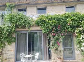 Belle maison, 2 chambres dans corps de ferme - logement Raphaël