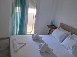 Samos Effies Waterfront aparment 2，位于卡罗维西的酒店