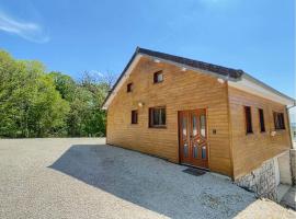 Chalet au calme avec vue，位于Viéville的酒店
