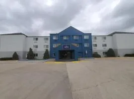 AmericInn by Wyndham Minot