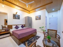 The Dusk Vibes by Western Stays Near Mall Road Kasauli，位于卡绍利的酒店