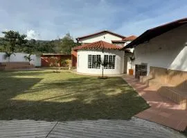 Hermosa cabaña en Guarne