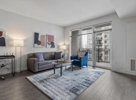 Luxury Apt In Harbor Point with Balcony，位于斯坦福德的酒店