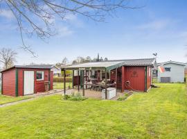 Stuga på ringsjös camping，位于Hörby的酒店