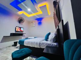 New Heights Castle Hotels，位于Odo Mola的酒店