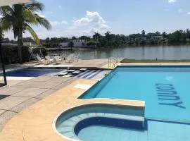 Oasis de Lujo en Girardot con piscina y muelle privado