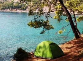 SeA KAMP ÇADIR，位于Ula的酒店