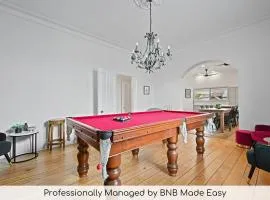 Dunkley House - Large CBD Heritage Home, Sleeps 10