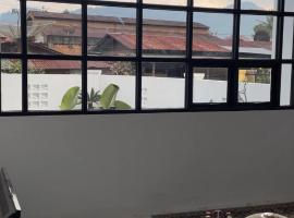 Minamo Homestay Modern Tengah Kota Payakumbuh，位于Payakumbuh的酒店