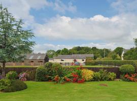 Beautiful newly converted barn in St Hilary，位于考布里奇的住宿加早餐旅馆