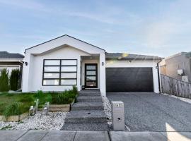 Luxury home away from home，位于Mickleham的酒店