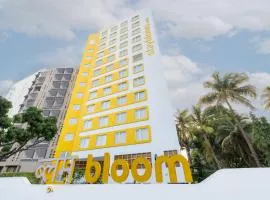 Bloom Hub I Western Highway