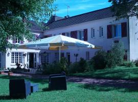 Hôtel Restaurant Les Fleurs，位于彭陶伯特的酒店