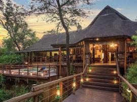 Madikwe River Lodge by Dream Resorts，位于马迪克韦狩猎保护区的酒店