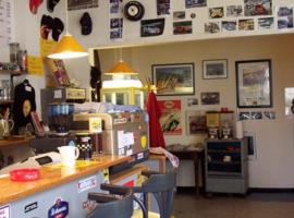 onRoad Café，位于Leimbach的酒店