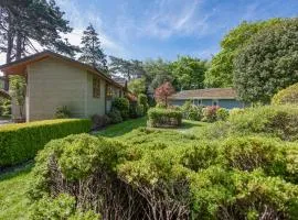 Lakeside Lodge - Weybourne -Crabpot Cottages Sheringham