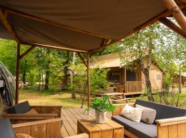 Slow Living bij Mölke X Glamping，位于Zuna的酒店