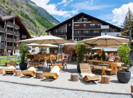 Schweizerhof Zermatt - a Small Luxury Hotel，位于采尔马特的酒店