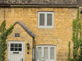 Bourton-on-the-Water Lovely 2Bed Cotswold Cottage，位于水上伯顿的酒店