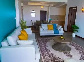 Stunning 2 Bed Room Unit with Ocean View