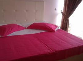 Hotel Krispal，位于戈里察的酒店