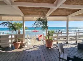 CAMERETTA SUL MARE con OMBRELLONE