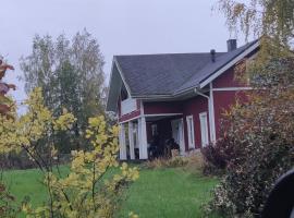 Rauhallinen talo maaseudulla 9km Seinajoelta，位于塞伊奈约基的酒店