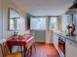 Martins Nest by Winterton Cottages