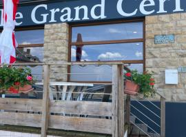 Le grand cerf，位于Carignan的酒店