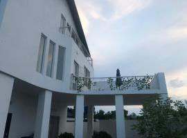 Muhtadir，位于Xudat的酒店