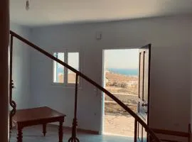 House 6 in Tinos 5 mins away from city