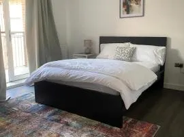 Cozy City Apartment in Rainham