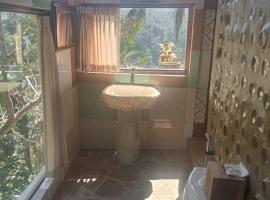Permaculture house2，位于塞莱马德加的酒店