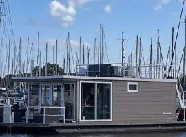 Houseboat Maatrollie NS002