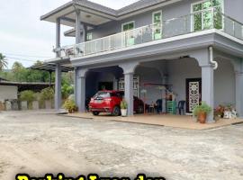 HOMESTAY Tok Mek，位于Kuala Kerai的酒店