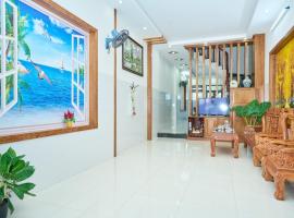 HOMESTAY Hồ Quý Ly Gần Cột Cờ Bãi Sau，位于头顿的酒店